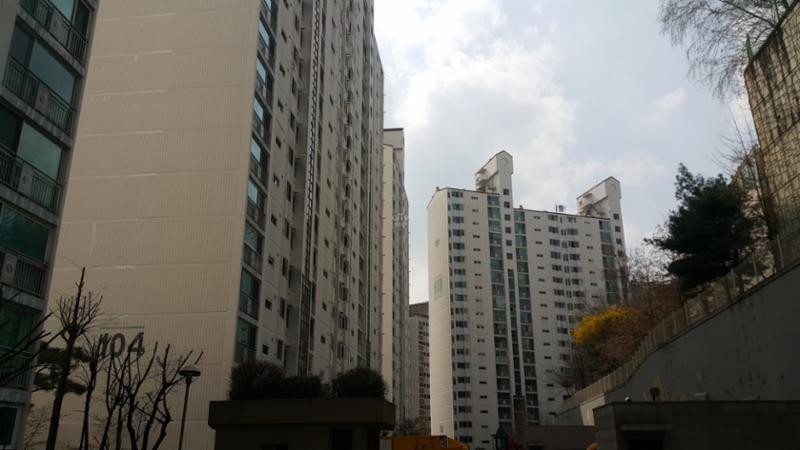 리버힐삼성 단지 전경이에요 1,102세대, 총14동, 최고 20층으로 되어진 단지이에요