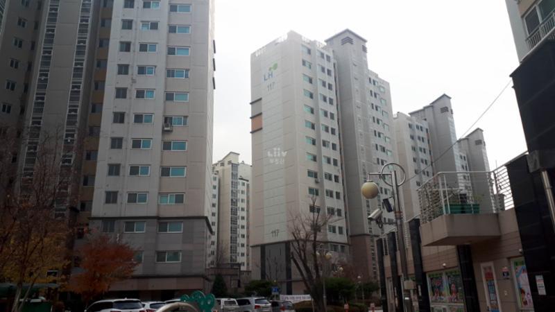 신촌휴먼시아1단지 아파트예요