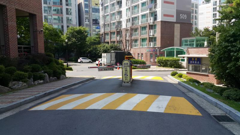마곡수명산파크5단지 정문이에요