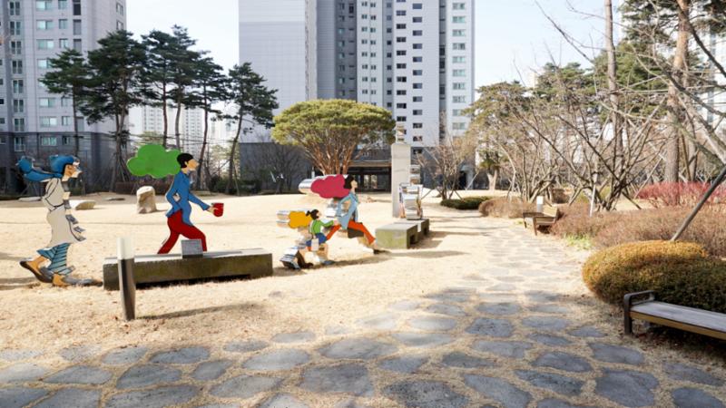 단지만의 특별한 조경을 선사하는 단지 조형물이에요