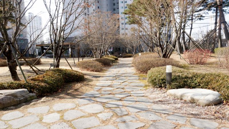 이의동 래미안광교 산책로, 보행로입니다