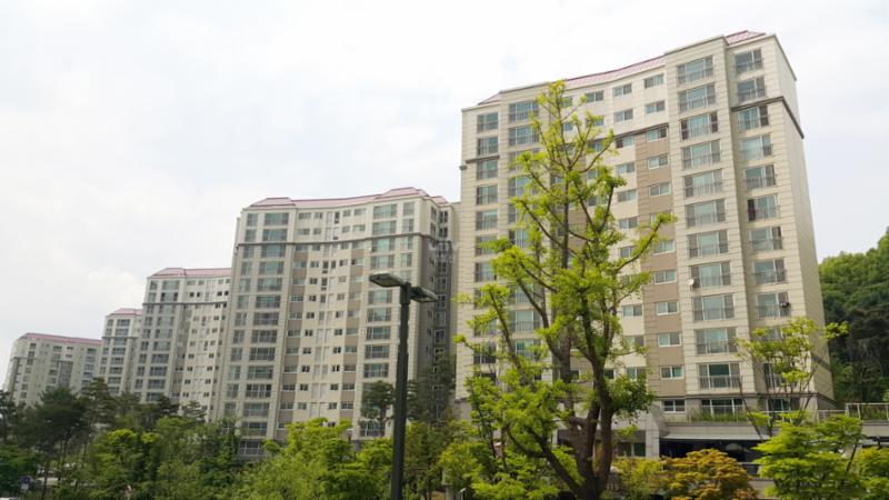 동간 거리가 넓어 쾌적한 단지 내 전경이에요