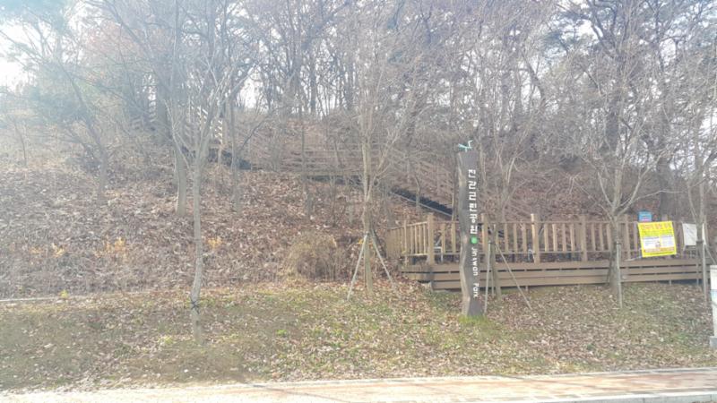 사계절의 풍부한 자연을 느낄 수 있는 진관근린공원입니다