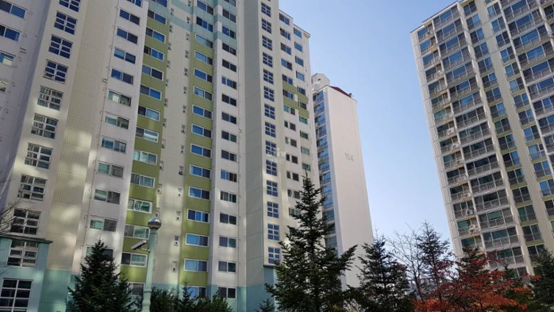 총 560세대, 9개 동으로 구성되어 있는 단지에요