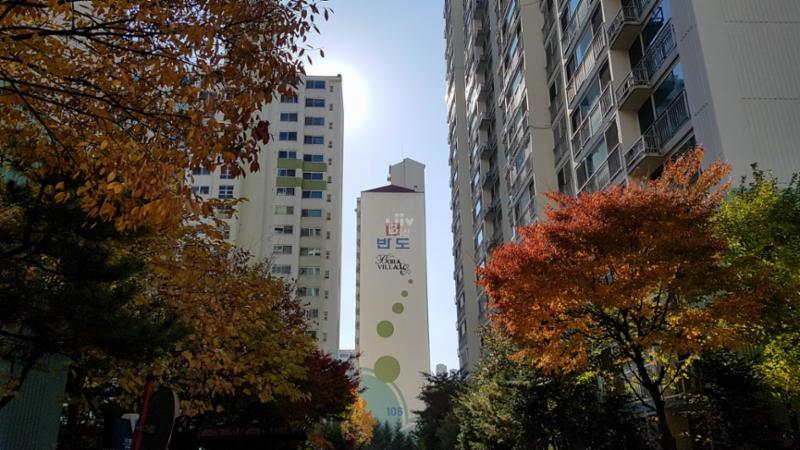 단지 주변으로 근린공원이 인접해 있어 쾌적한 자연환경 누릴 수 있는 단지에요