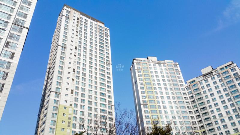 단지 주변으로 용인서울고속도로가 인접해 있어 서울 도심지로의 이동이 수월한 교통이 편리한 단지에요