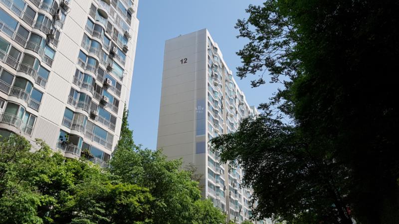 남산타운 아파트 전경이에요