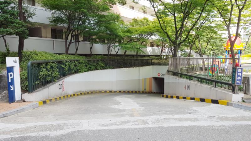 신내8단지두산화성 단지 지하주차장이에요