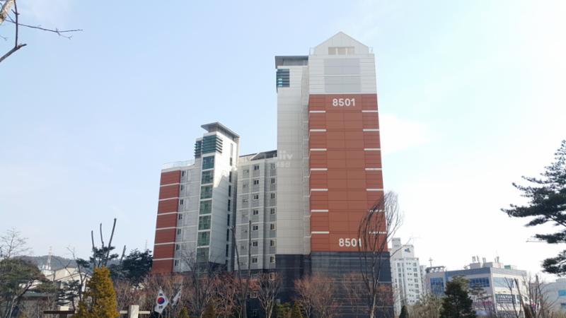 단지 주변으로 쾌적한 근린공원들이 인접해 있어 가볍게 산책 및 휴식을 취할 수 있어요
