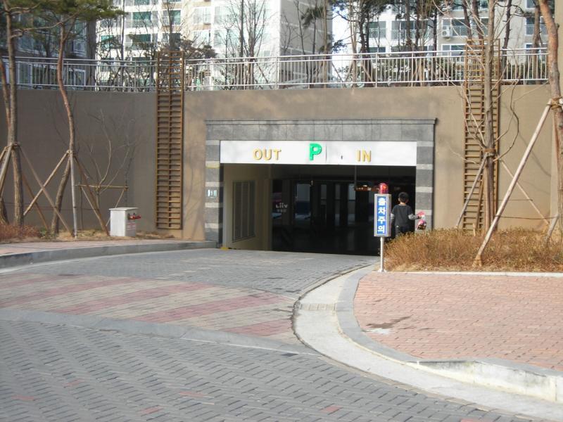 중앙하이츠빌_단지사진_주차장