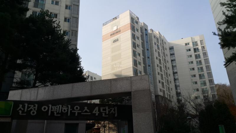 외부에서 바라본 408동 전경 입니다
