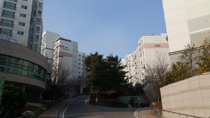 신정이펜하우스 4단지 전경 모습입니다