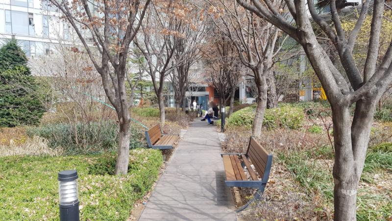 송파한화오벨리스크 산책로예요
