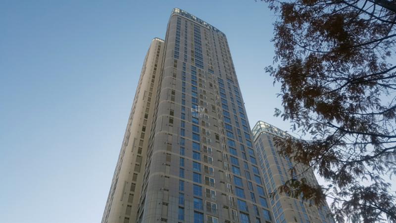 서울숲더샵은 총 주차대수 937대이며 세대당 주차대수는 1