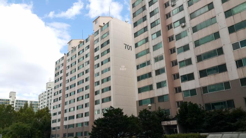 무원7단지신우아파트 단지전경이에요