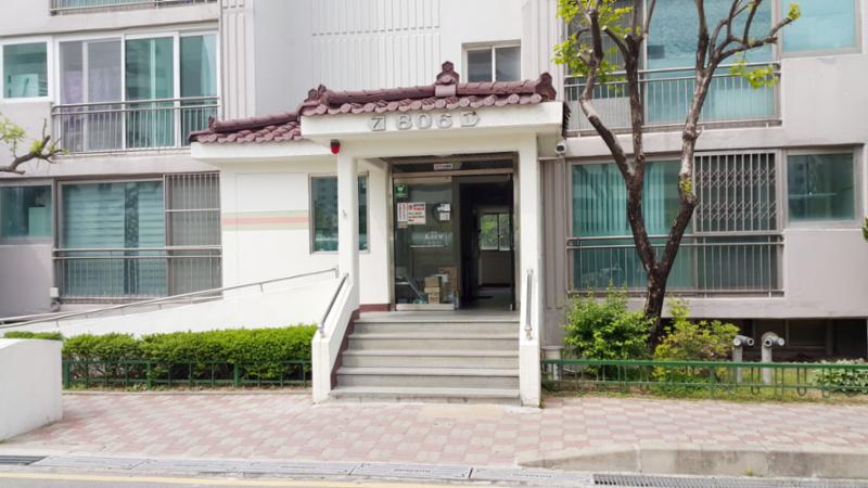 별빛8단지부영 806동 공동현관입니다