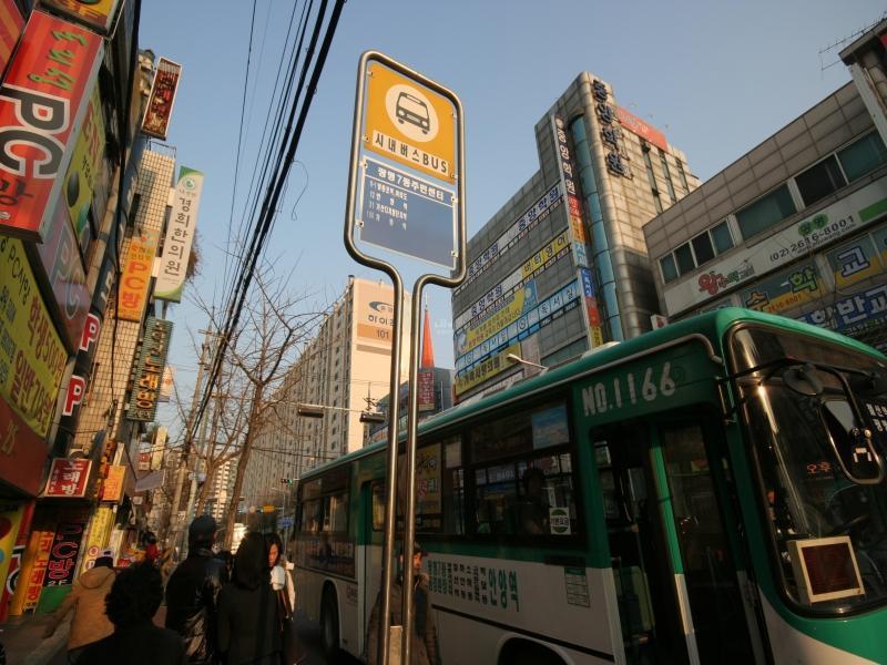 버스정류소(도덕로)