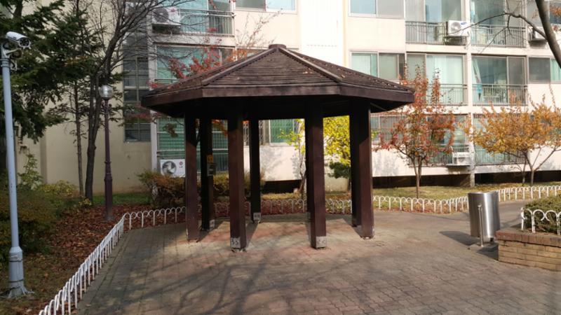 단지 내 휴게시설을 조성해 외부로 이동하지 않아도 산책을 즐길 수 있으며 쾌적한 주거환경을 자랑해요