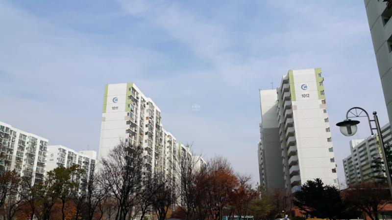 동 간 거리가 넓어 입주민들의 프라이버시를 보호할 수 있는 단지에요