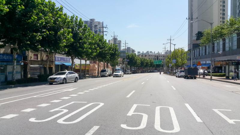 신길로를 이용하여 주요 업무지구에 도달할 수 있도록 도로망이 인접해있어 출퇴근이 편리합니다