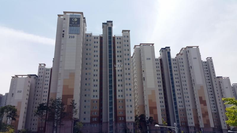 은여울마을경남아너스빌의 단지전경이에요