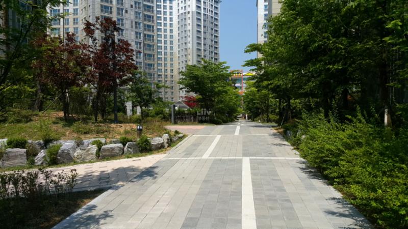 단지 내 도로 입니다