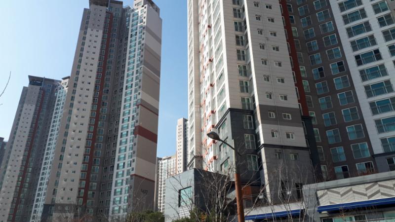 동탄역시범한화꿈에그린프레스티지의 단지 전경이에요