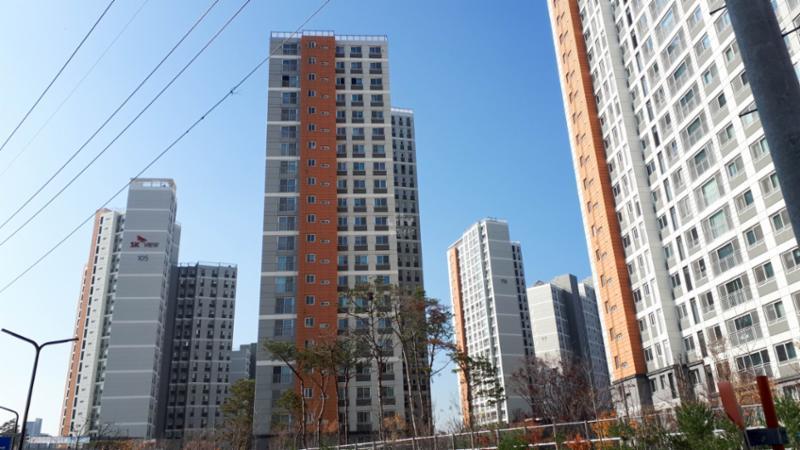 SK뷰파크 아파트 단지 전경이에요