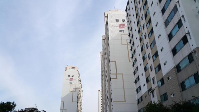 신안아파트 전경이에요