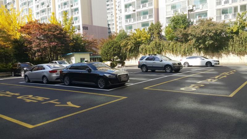 유현마을신동아단지 주차장이에요