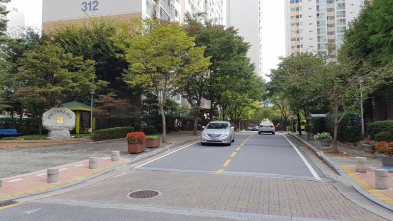 부영그린타운3단지의 정문 출입구에요