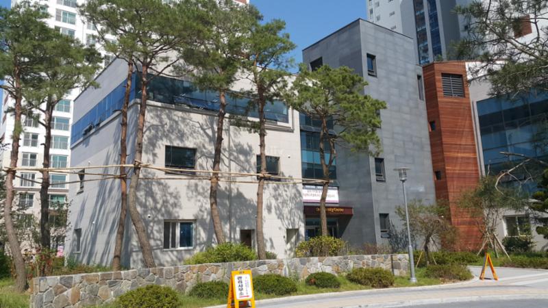 입주민 간의 돈독한 유대 관계를 형성할 수 있는 커뮤니티 시설이 단지 내에 마련되어 있어요