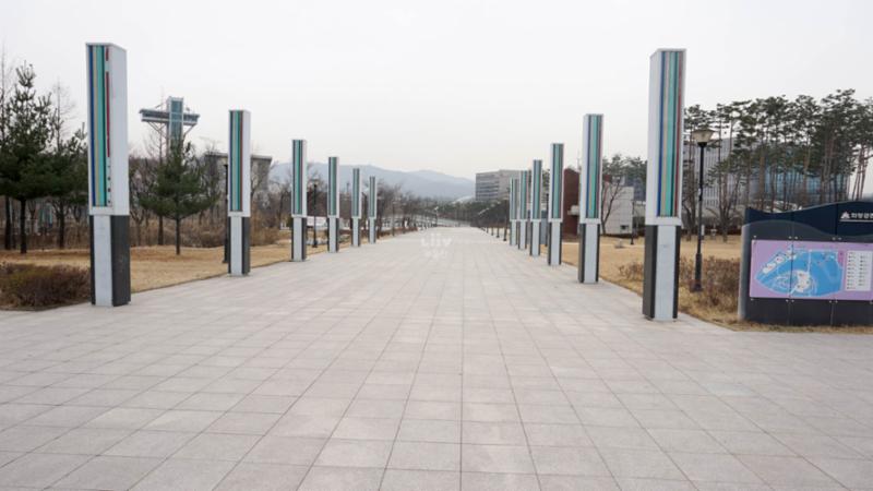 단지 인근에 위치한 화랑공원 입니다