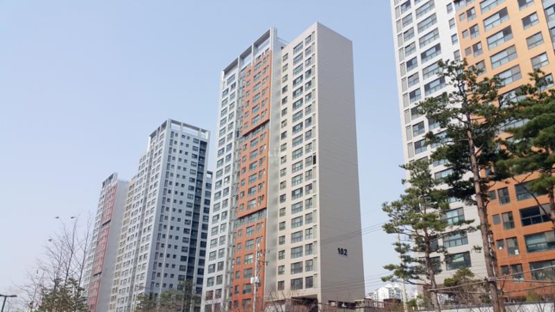 공덕파크자이의 건물외관 모습이에요