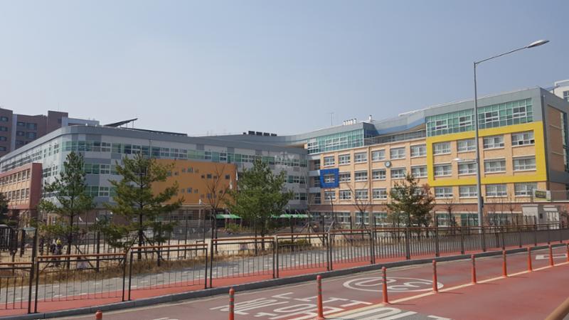 래미안포레 단지에서 배정되는 초등학교 입니다
