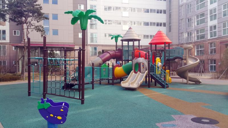 마곡엠밸리6단지 놀이터에요