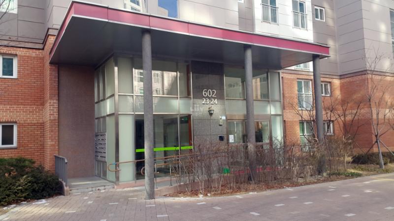 마곡엠밸리6단지 602동 1층 공용현관이에요