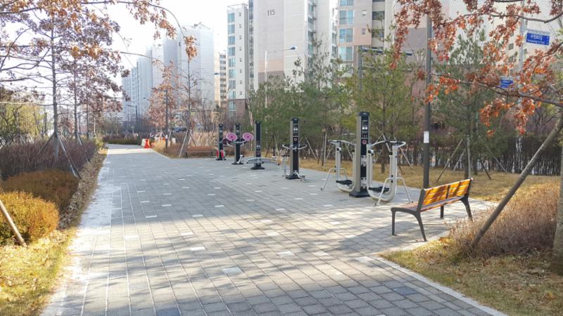 마곡엠밸리15단지 내에 위치한 주민운동시설이에요