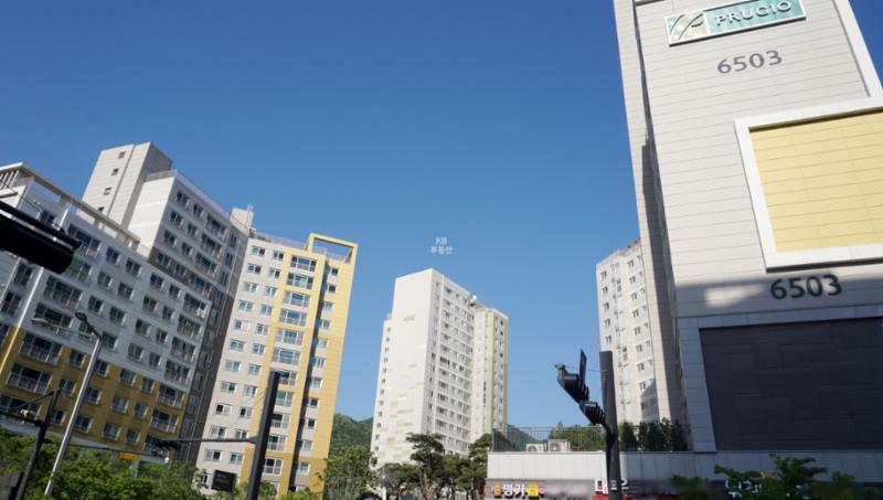 위례그린파크푸르지오 전경이에요