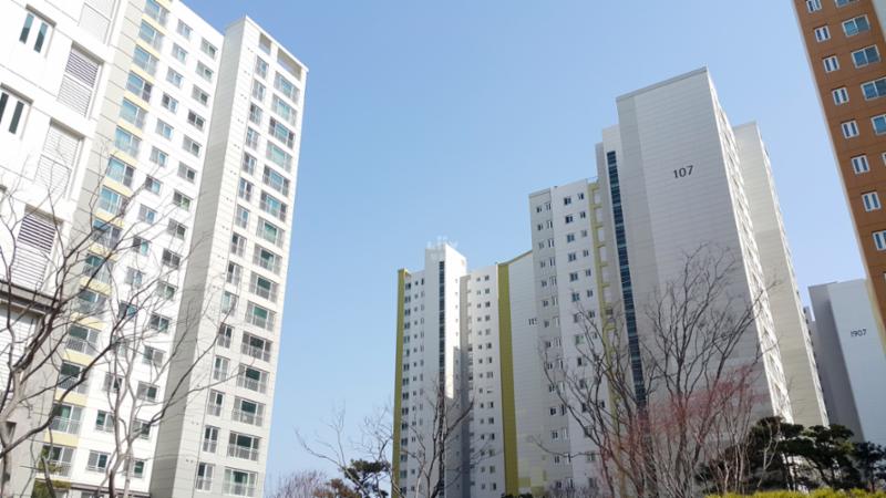 미사강변푸르지오 아파트 전경이에요