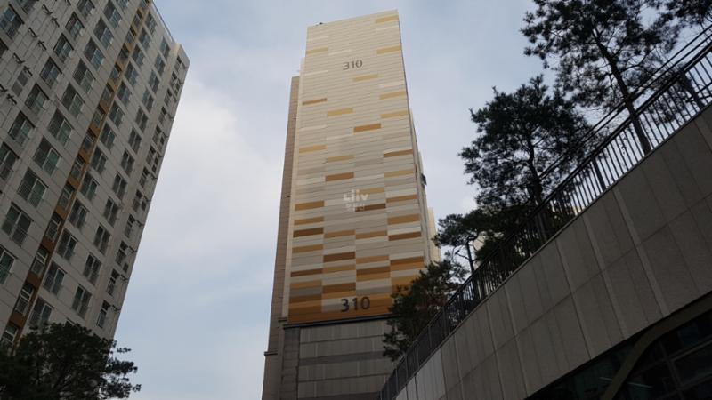 북한산푸르지오 단지 전경이에요 총 1,230세대 총22개동 최고20층로 이루어진 단지이에요