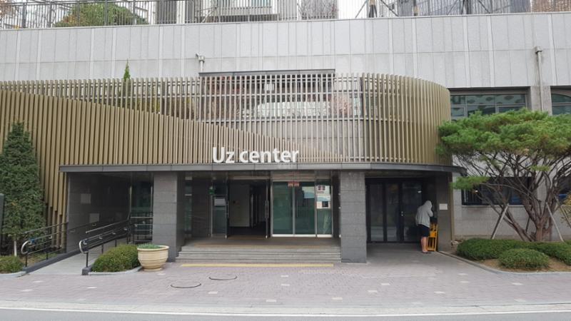 입주민들의 친목을 도모할 수 있는 커뮤니티 센터로 다양한 시설이 갖춰져 있어요