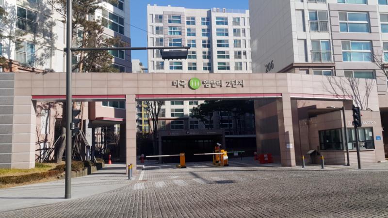 마곡엠밸리2단지 정문이에요