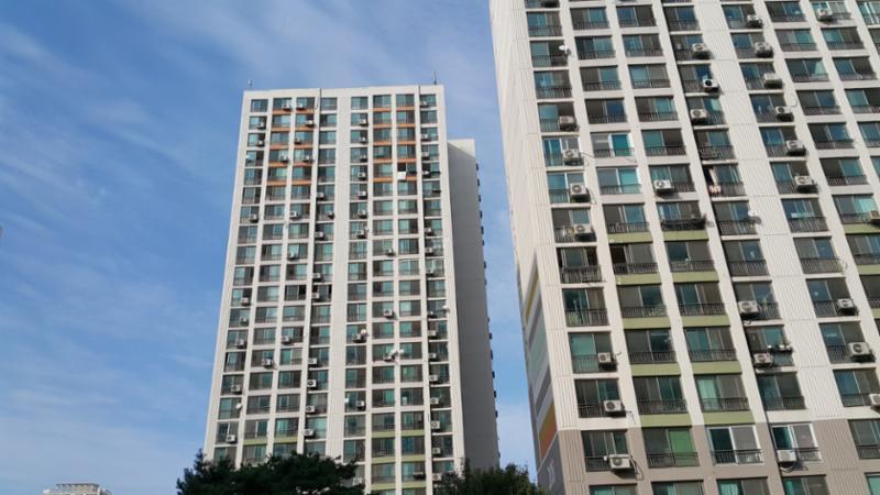 외부에서 바라본 207동, 208동 전경입니다
