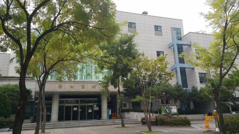 단지에서 도보로 이용가능한 꿈빛도서관입니다