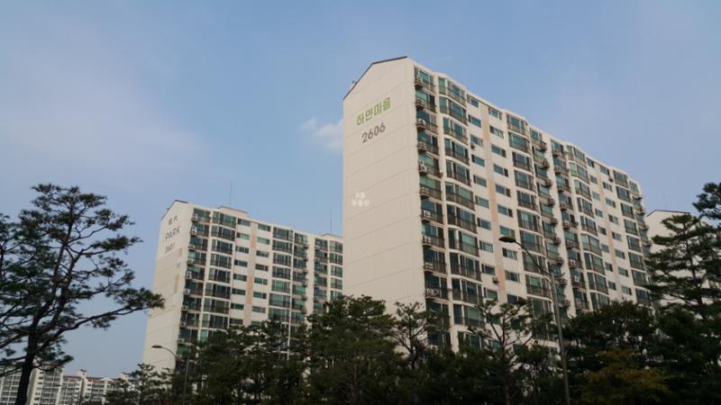 동간 거리가 넓어 입주민들의 프라이버시를 보호하며, 채광과 환기가 우수한 단지에요