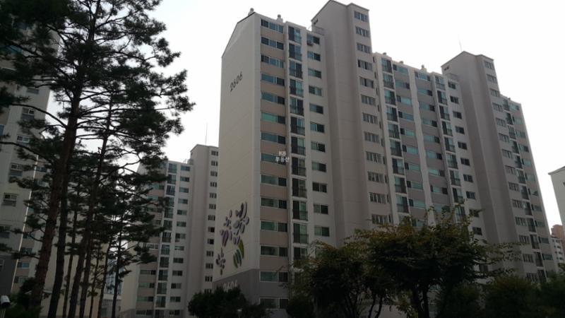 총 511세대, 10개 동으로 이루어진 하얀마을아이파크는 깔끔한 외관이 돋보이는 단지에요