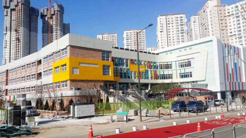 해당 단지에서 배정되는 금나래초등학교 입니다