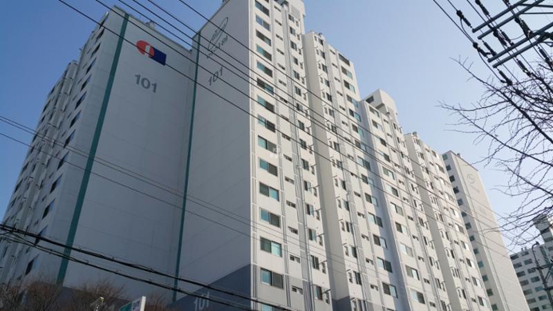 원미풍림 아파트는 총 6개동, 808 가구로 이루어져 있으며 개별난방(도시가스)을 사용하고 있습니다