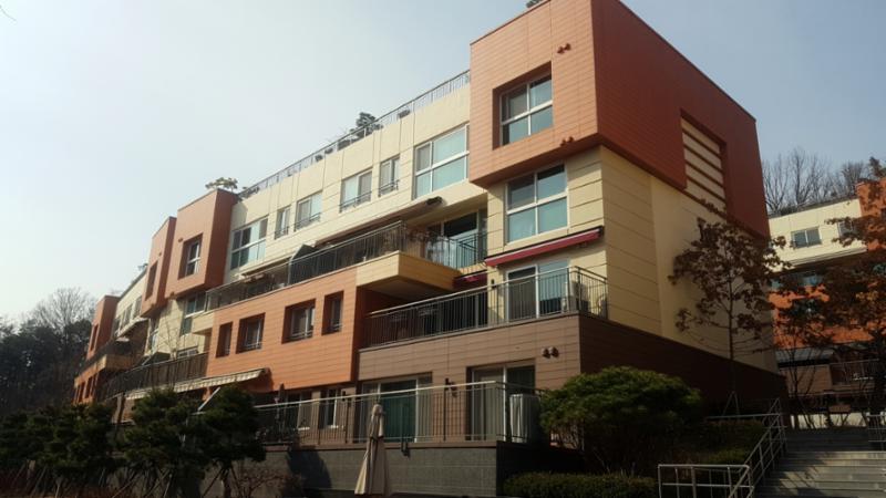 독특하고 개성있는 강남효성해링턴코트 외형이에요